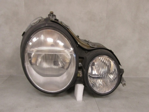 LAMPA PRZÓD MERCEDES E KLASA W210 LIFT KSENON RH PRAWA 99-