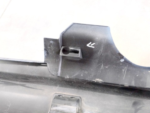 Listwa progowa prawa Mercedes E 207 AMG Cabrio 09-17