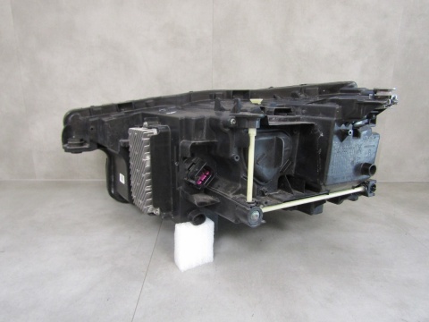 LAMPA PRZÓD AUDI Q4 ETRON FULL LED MATRIX RH PRAWA 21-24 89A941036D