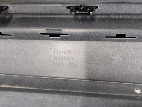 Listwa progowa prawa BMW X1 III 3 U11 M Pakiet 22-