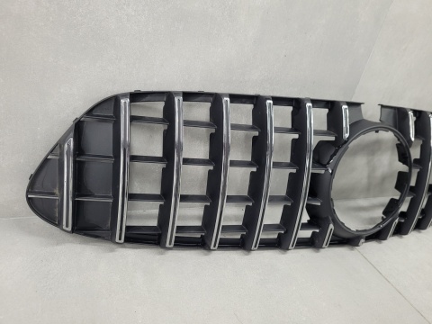 Grill atrapa przód Mercedes GLA H247 20-
