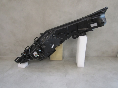 LAMPA PRZÓD NISSAN ARIYA LED DRL RH PRAWA W5752 20-