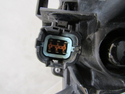 LAMPA PRZÓD NISSAN ARIYA LED DRL RH PRAWA W5752 20-