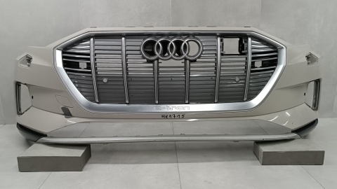 Zderzak przód przedni Audi E TRON Etron 4KE 18-22