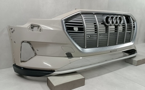 Zderzak przód przedni Audi E TRON Etron 4KE 18-22