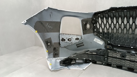 Zderzak przód przedni Audi Q3 83H 25-