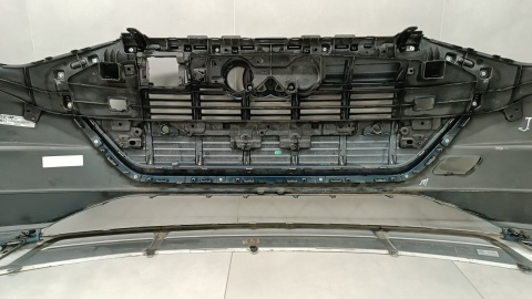 Zderzak przód przedni Audi E-TRON Etron 4KE 18-22