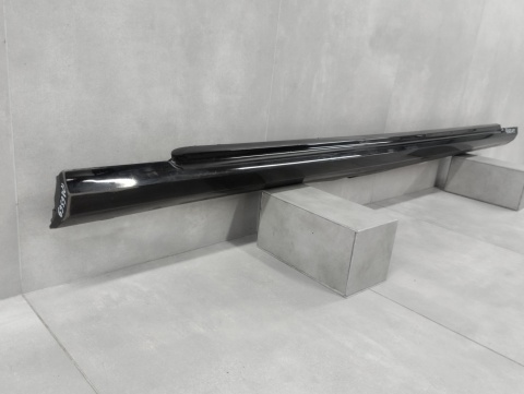 Listwa progowa prawa Audi A8 S8 Sline D4 4H 10-17 4H0 NWB
