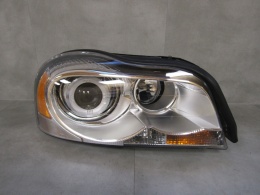 Lampa przód Volvo XC90 1 I LIFT KSENON SKRĘTNY 06-14 RH PRAWA 31111846