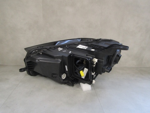 LAMPA PRZÓD MERCEDES GLE 167 FULL LED MULTIBEAM 19-23 RH PRAWA A1679068607