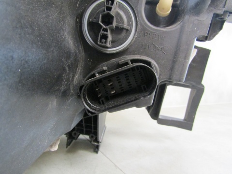 LAMPA PRZÓD VOLKSWAGEN ID4 ID5 LED 20- LH LEWA 11B941005B