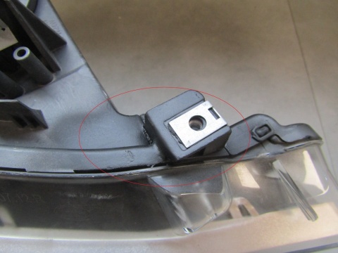 Lampa przód BMW 3 F30 F31 ZWYKŁA 11-15 RH PRAWA