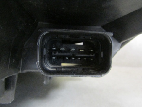 Lampa przód BMW 3 F30 F31 ZWYKŁA 11-15 RH PRAWA