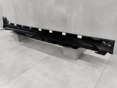 Listwa progowa lewa BMW 2 F44 M Pakiet 19-