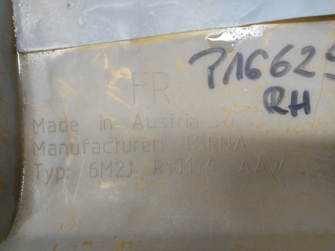 Listwa progowa prawa na błotnik Ford S Max MK1 06-14 ST Titanium