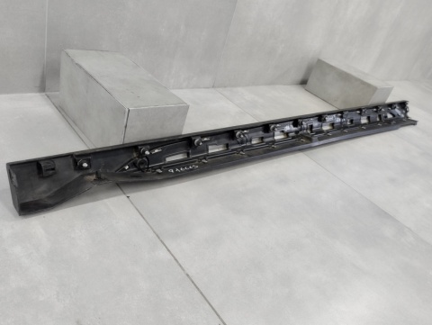 Listwa progowa prawa VW TAIGO 2G7 21-