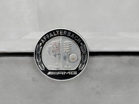 Znaczek logo Emblemat Mercedes AMG GLE W177 A177 A118 X118 A0008170408