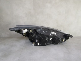 Lampa przód Ford Focus MK4 ZWYKŁA + LED CZARNA 18-21 LH LEWA JX7B-13W030