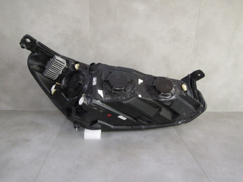 Lampa przód Ford Focus MK4 ZWYKŁA + LED CZARNA 18-21 LH LEWA JX7B-13W030
