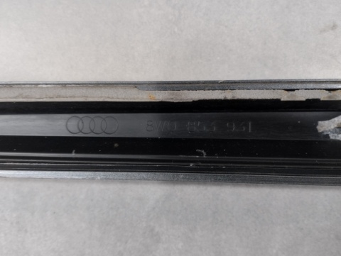 Listwa progowa lewa Audi A4 B9 8W0 S-Line 15-19 sedan kombi