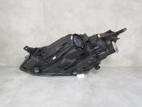 LAMPA PRZÓD FORD KUGA MK3 ZWYKŁA SOCZEWKA RH PRAWA 19-24 LV4B-13W029-AK
