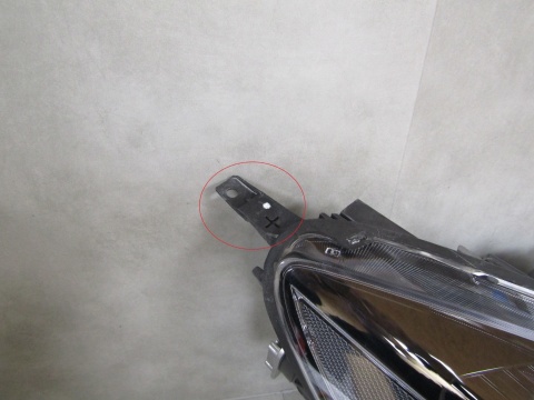 LAMPA PRZÓD FORD KUGA MK3 ZWYKŁA SOCZEWKA RH PRAWA 19-24 LV4B-13W029-AK