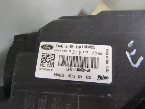 LAMPA PRZÓD FORD KUGA MK3 ZWYKŁA SOCZEWKA RH PRAWA 19-24 LV4B-13W029-AK