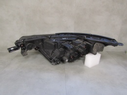 LAMPA PRZÓD TOYOTA BZ4X EA10 FULL LED RH PRAWA 22-
