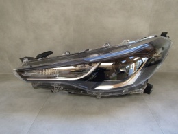 Lampa przód Toyota Corolla Cross LED 20- LH LEWA HASCO 16-183
