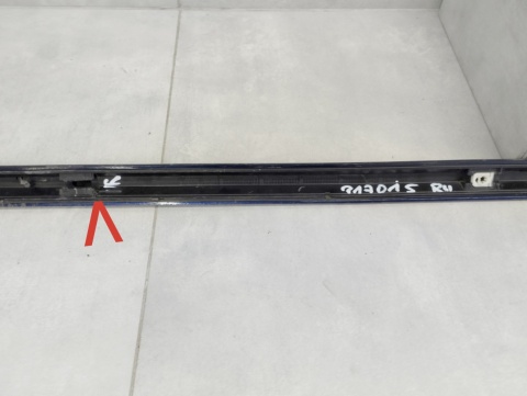 Listwa progowa prawa Audi A4 B9 8W0 S-Line 19- LIFT sedan kombi