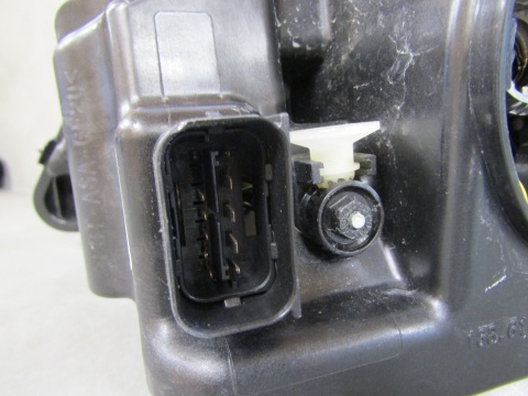 LAMPA PRZÓD BMW Z4 E89 09-13 KSENON NIESKRĘTNY RH PRAWA 00993342