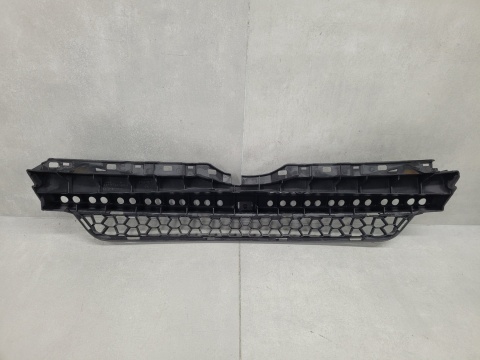 Grill atrapa kratka środkowa Toyota Urban Cruiser 08-14