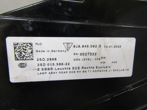 LAMPA TYŁ TYLNA PORSCHE TAYCAN RH PRAWA 19- LED 9JA945092G