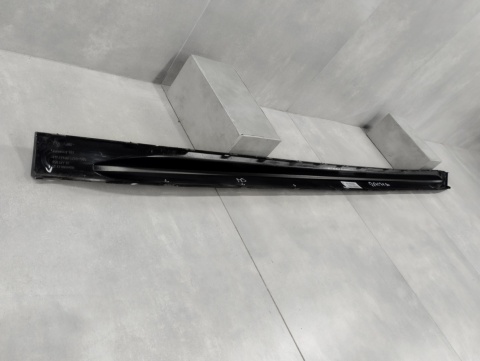 Listwa progowa prawa BMW G80 M3 20 M-3 51778084408