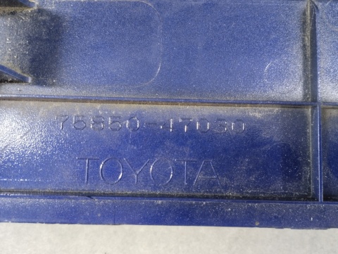 Listwa progowa prawa Toyota Prius IV 15- XW50