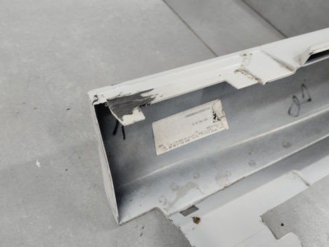 Listwa progowa prawa BMW 1 F70 BMW 2 F74 24-