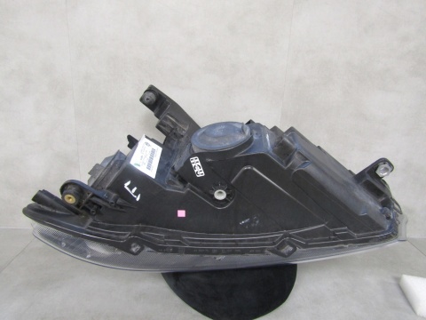 LAMPA PRZÓD VW CADDY 2K8 IV ZWYKŁA 20- RH PRAWA 2K8941C06