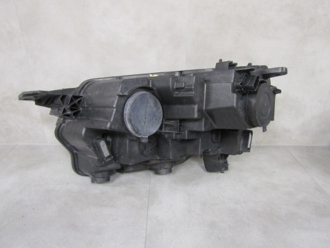 LAMPA PRZÓD TOYOTA PROACE CITY ZWYKŁA RH PRAWA19- 9835780580