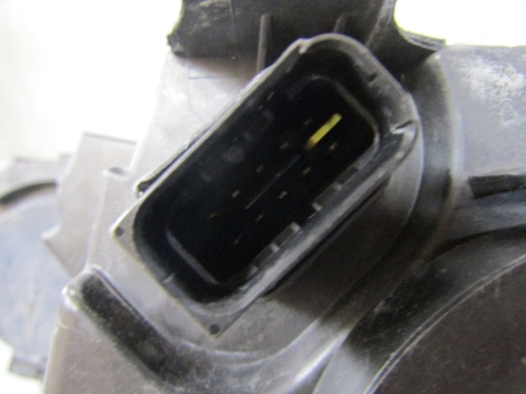 LAMPA PRZÓD TOYOTA PROACE CITY ZWYKŁA RH PRAWA19- 9835780580