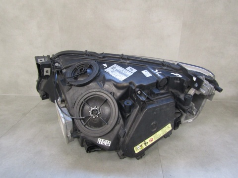 Lampa przód BMW 7 F01 F02 KSENON SKRĘTNY 08-12 RH PRAWA 7182150