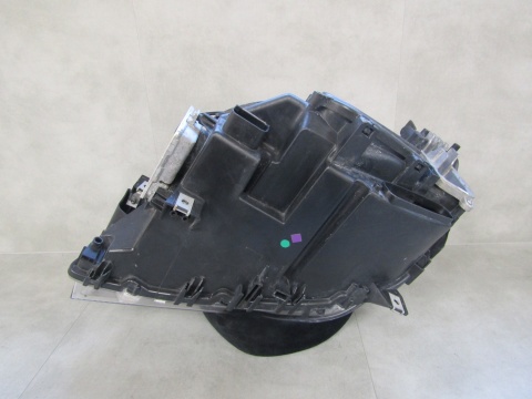 Lampa przód BMW 7 F01 F02 KSENON SKRĘTNY 08-12 RH PRAWA 7182150
