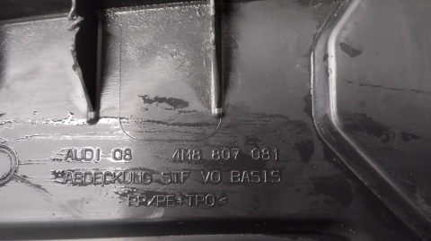 Osłona maskownica pasa przedniego przód górna AUDI Q8 4M8 18-