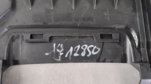 Osłona maskownica pasa przedniego przód górna AUDI Q8 4M8 18-