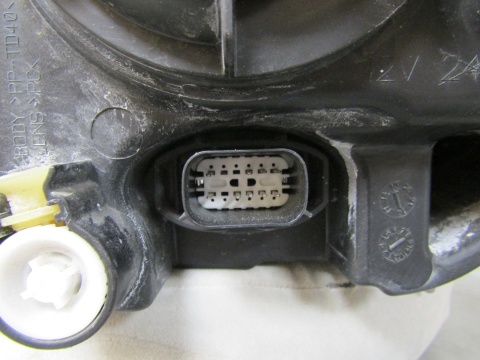 LAMPA PRZÓD FORD FOCUS MK4 IV ZWYKŁA 18-21 RH JX7B-13W029CE