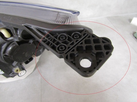 LAMPA PRZÓD FORD FOCUS MK4 IV ZWYKŁA 18-21 RH JX7B-13W029CE