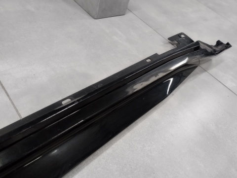 Listwa progowa prawa BMW IX2 ix 2 U10 M Pakiet 23-