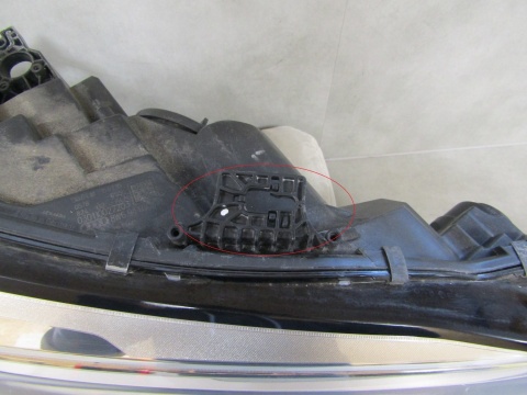 LAMPA PRZÓD AUDI A5 8W6 KSENON NIESKRĘTNY 16-19 8W6941006C RH PRAWA