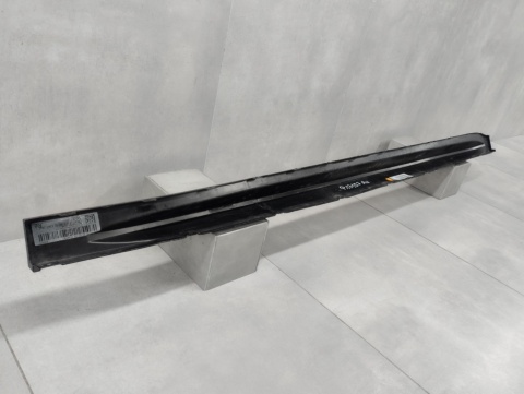 Listwa progowa prawa BMW M4 G82 G83 Coupe Cabri 21