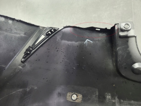 ZDERZAK TYŁ TYLNY Toyota Prius V 23-