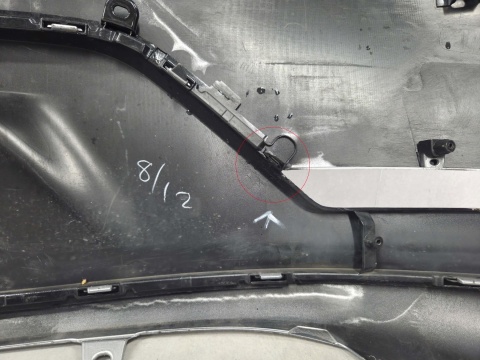 ZDERZAK TYŁ TYLNY Toyota Prius V 23-